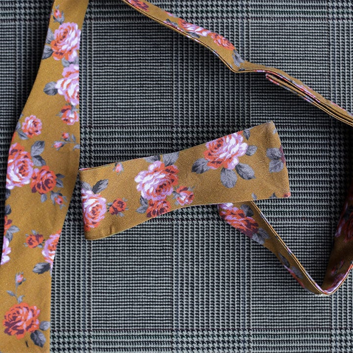 Floral Bow Tie (Gold)