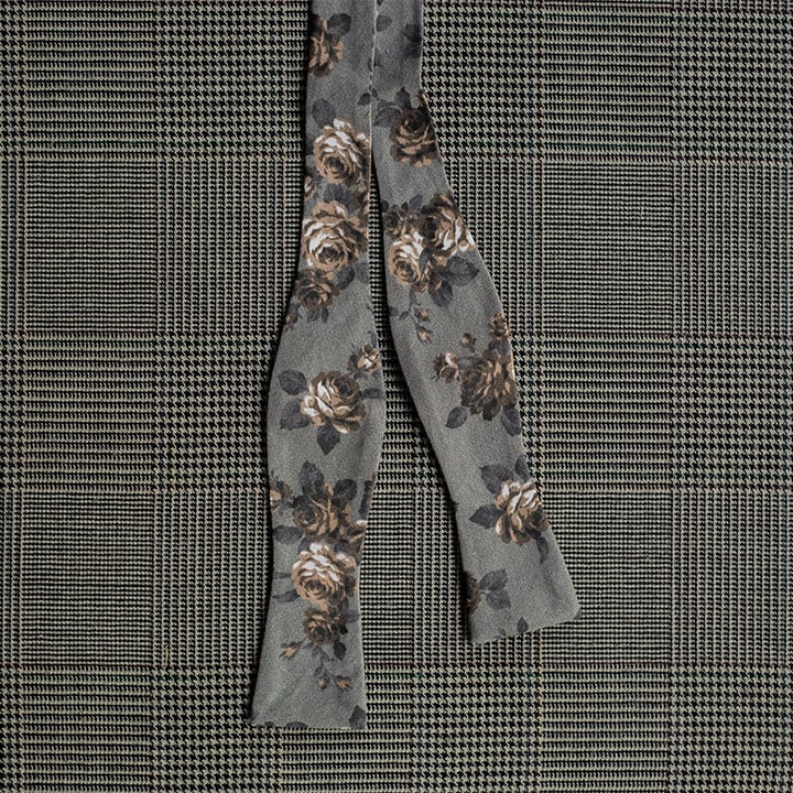 Floral Bow Tie (Grey)