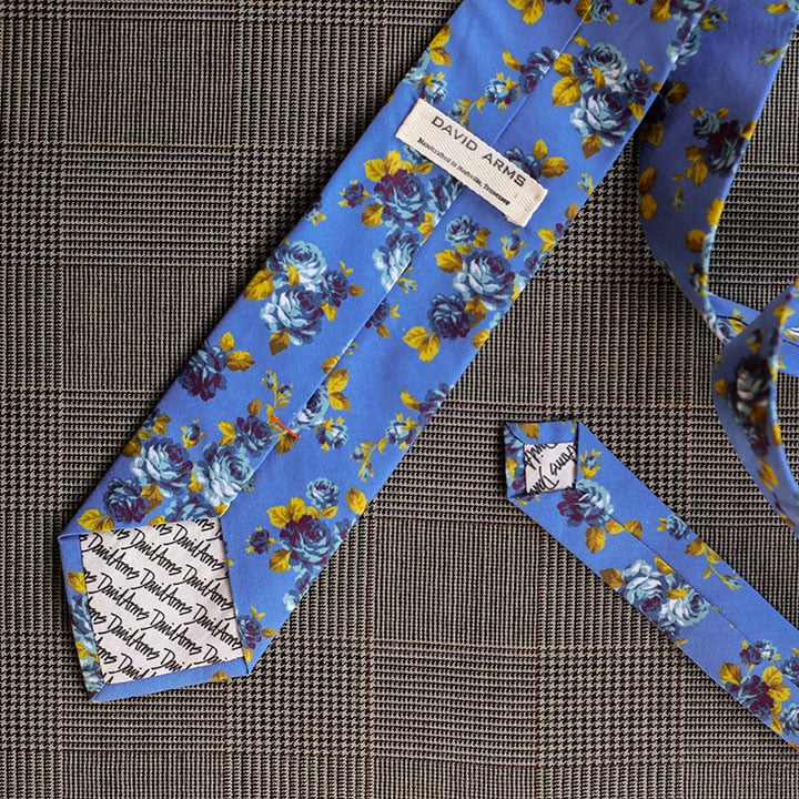 Floral Necktie (Blue)
