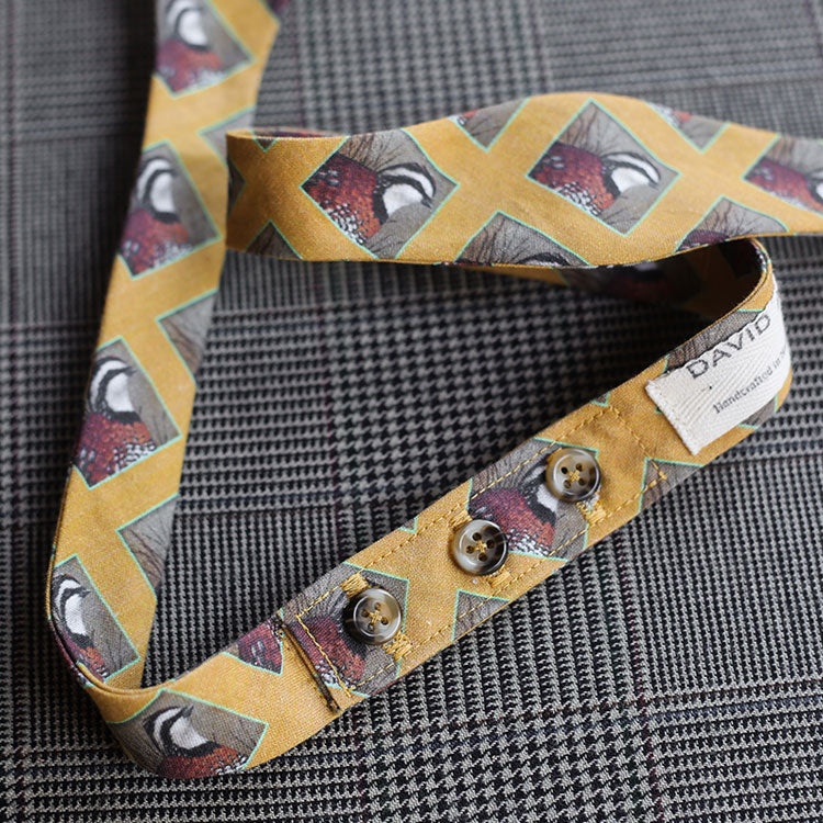 Quail Bow Tie (Gold)
