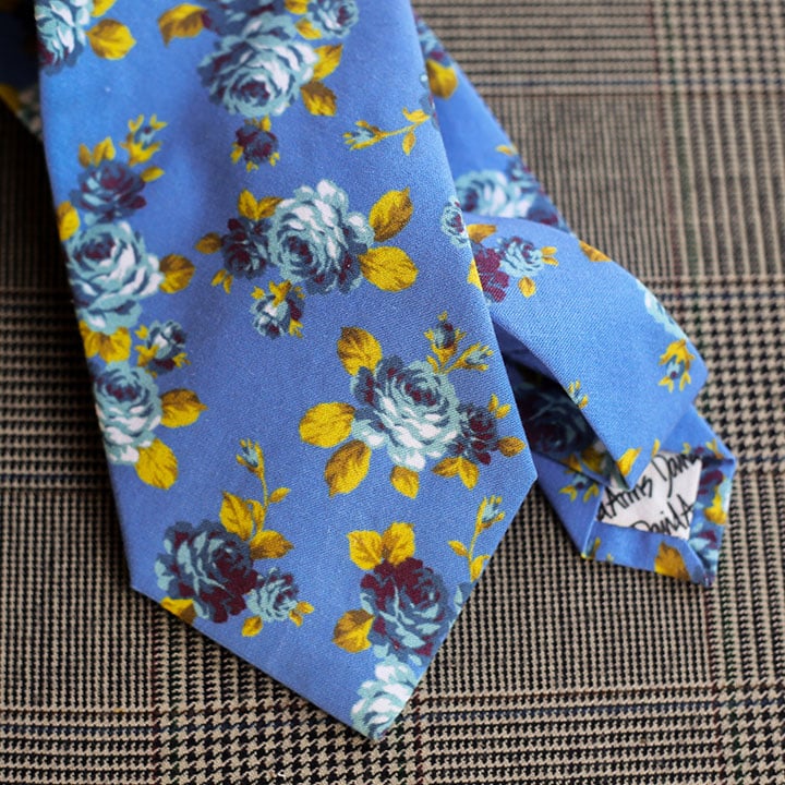 Floral Necktie (Blue)